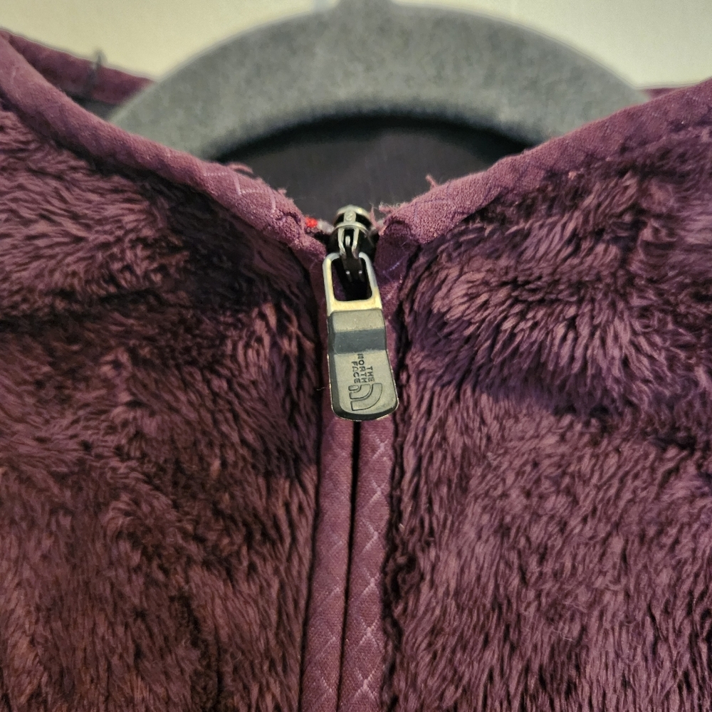 The North Face High Loft Fleece Quarter Zip Pullover Medium‎ Like New, Purple - Picture 5 of 6